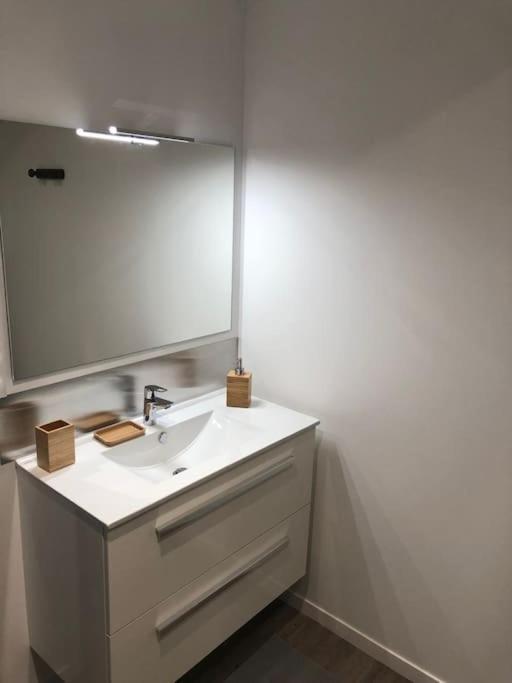 Gite De L'Hotel Castel Couvains  외부 사진