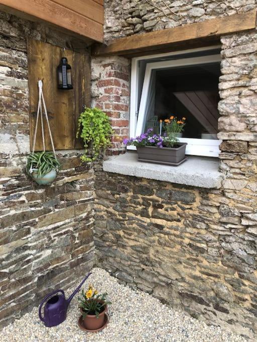 Gite De L'Hotel Castel Couvains  외부 사진